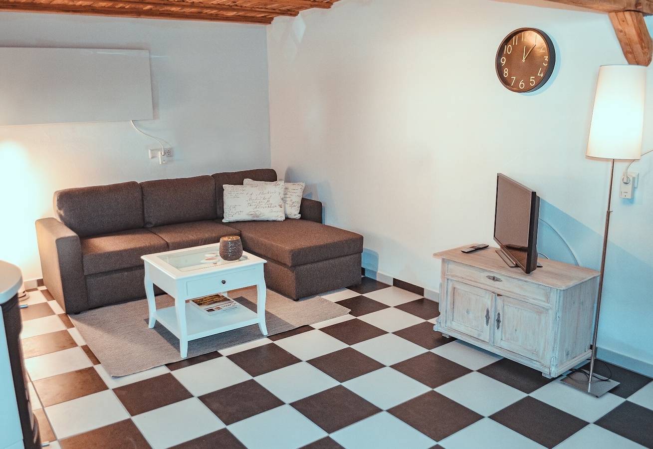 Ferienhaus 'Kutschenhaus' mit gemeinsamer Terrasse, Garten und Wlan in Neuenrade, Märkischer Kreis