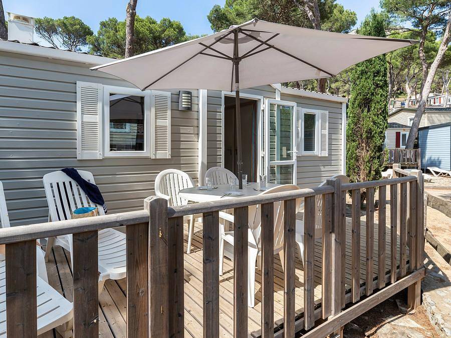 Camping Castell Montgri - Mobilheim 4 personen - Mobilheim | Classic | 2 Zi. | 4 Pers. | Einfache Terrasse | Klim. in Estartit, Costa Brava