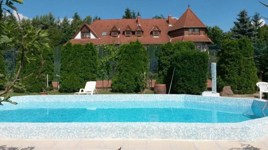 Apartamento de vacaciones para 4 personas, con vistas además de piscina y jardín - 1