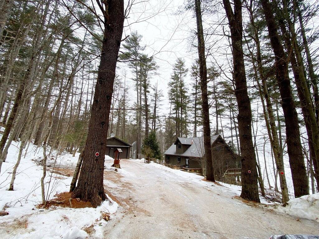 4bd/3b -Tranquil Lakefront rental neighboring Lake Winnipesaukee & Squam in Moultonborough, Squam Lake