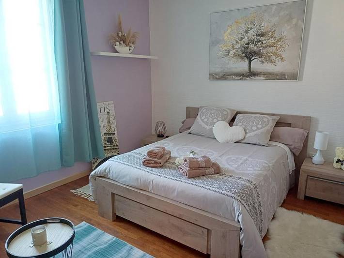 Chambre d’hôte pour 2 personnes, avec Terrasse ainsi que Jacuzzi et Jardin