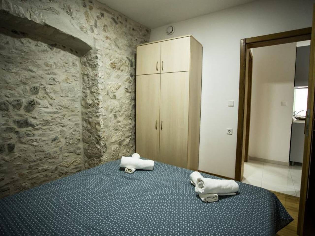 Ganze Wohnung, Apartments Stone House Murter - Two Bedroom Apartment with Balcony in Općina Murter-Kornati, Murter