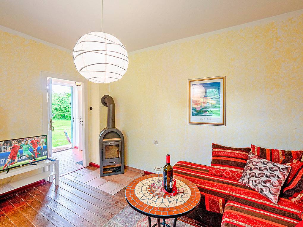 Casa de vacaciones para 3 personas con jardín in Fleeth, Mirow