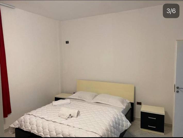 Maison d’hôte pour 3 personnes, avec terrasse à Tirana