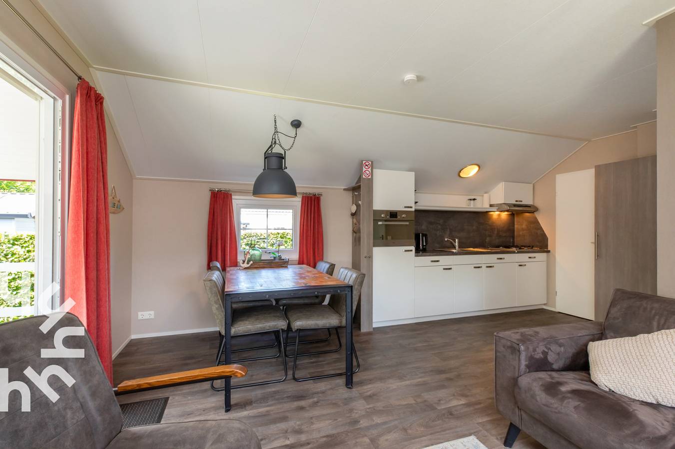 Ouwerkerk, Schouwen Duiveland, 4-Person chalet on enjoyable camping in Ouwerkerk, Mar del Norte Holanda