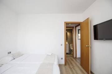 Apartment for 4 People in Girona, Gironès, Photo 3