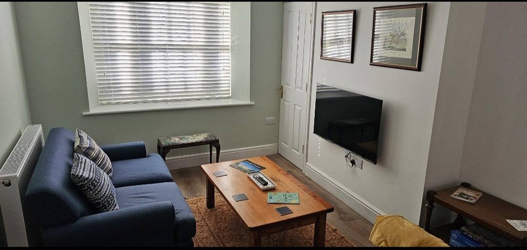 Stylish 2-Bed House in Stamford Town Centre in Stamford, Lincolnshire