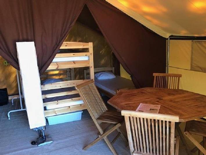 Camping pour 5 personnes, avec bassin pour enfant, animaux acceptés dans le Lot - 4