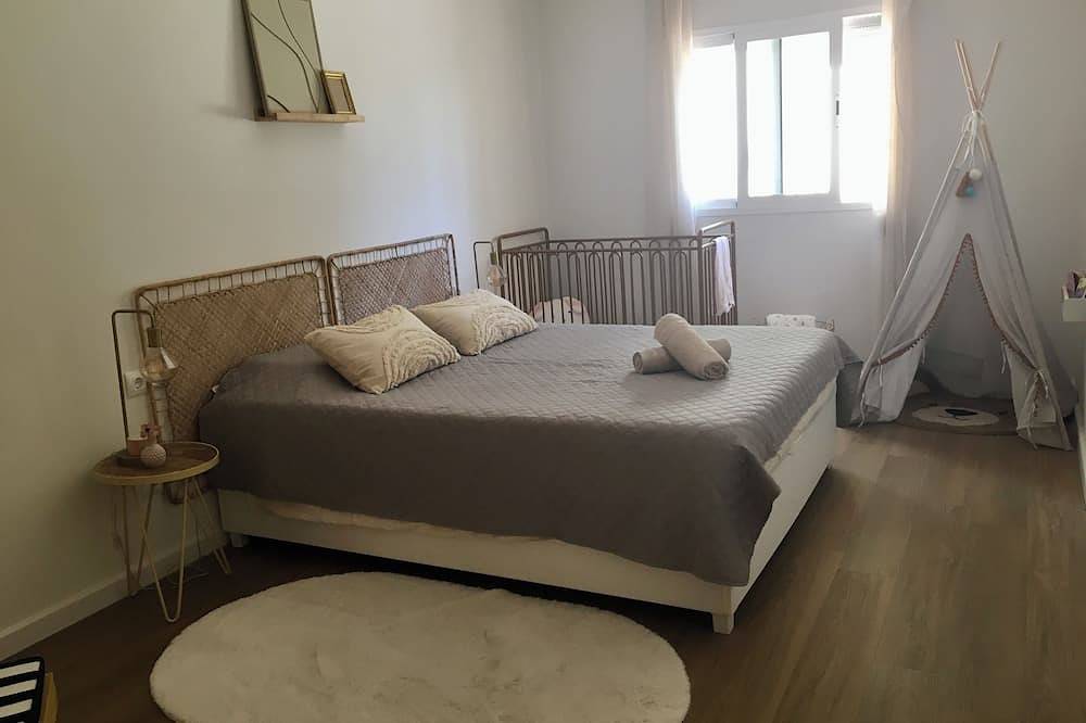 Lujosa villa de 6 habitaciones con vistas panorámicas, ideal para familias. in Xaló, Costa Blanca