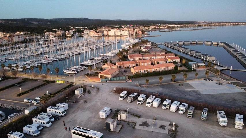 Camping pour 4 personnes, avec Vue et Vue sur le lac