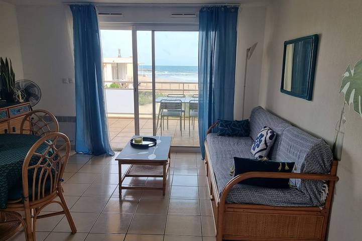 Ferienwohnung für 4 Personen, mit Terrasse und Pool sowie Whirlpool in Valras-Plage