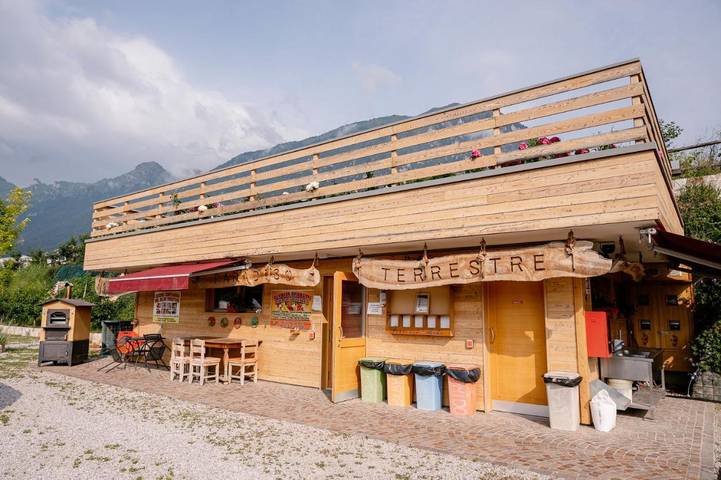 Camping für 4 Personen, mit Garten und Terrasse sowie Ausblick im Trentino - 2