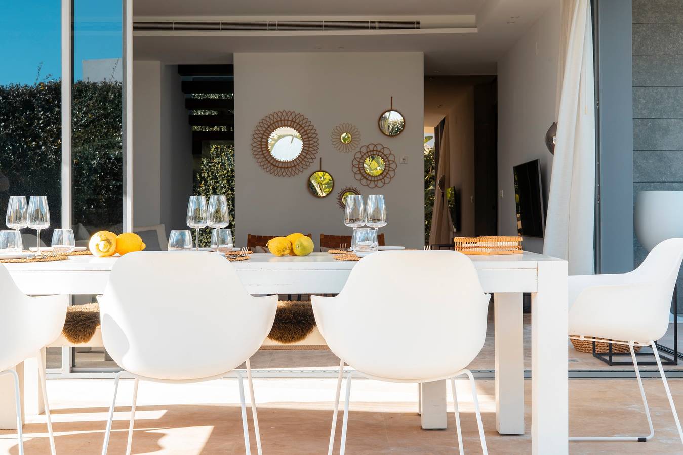 Villa 'Dominica 10' with Sea View, Wi-Fi and Air Conditioning in Estepona, Costa del Sol