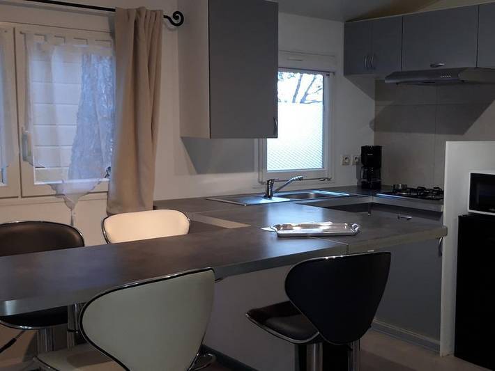 Camping La Source - Mobilheim 4 personen - Gentiane – 4 Personen – 1 Schlafzimmer – mit eigenem Whirlpool im Freien in Sournia, Regionaler Naturpark Corbières-Fenouillèdes