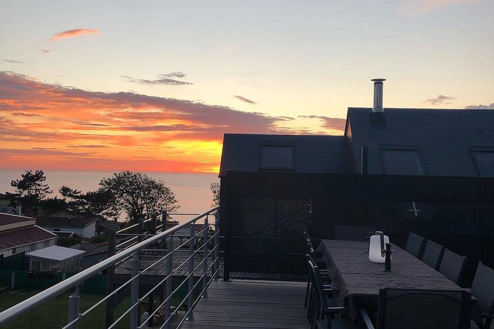 Architect-designed house with sea view and spa/jacuzzi, 4 Stars Furnished Tourism in Quiberville, Dieppe und Umgebung