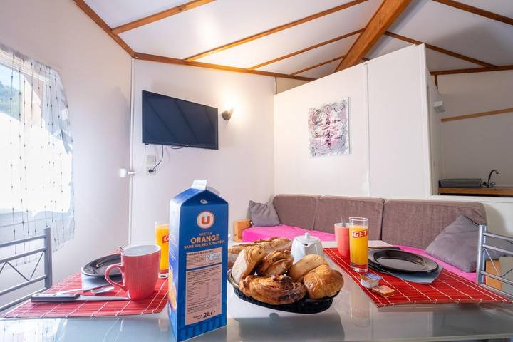 Chalet pour 4 personnes, avec Terrasse et Jardin dans l' Aveyron - 2