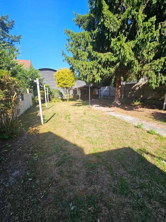 Location de vacances pour 7 personnes, avec vue et jardin à Drancy - 2