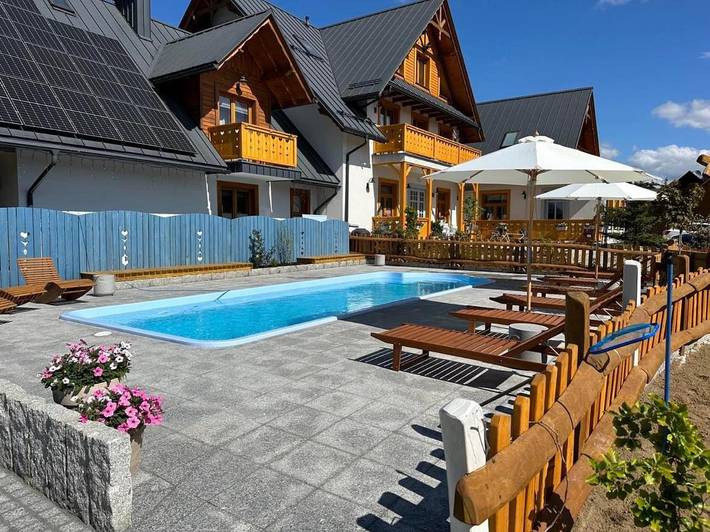 Dom gościnny dla 4 osób, z widok i basen oraz sauna i ogród w Tylicz