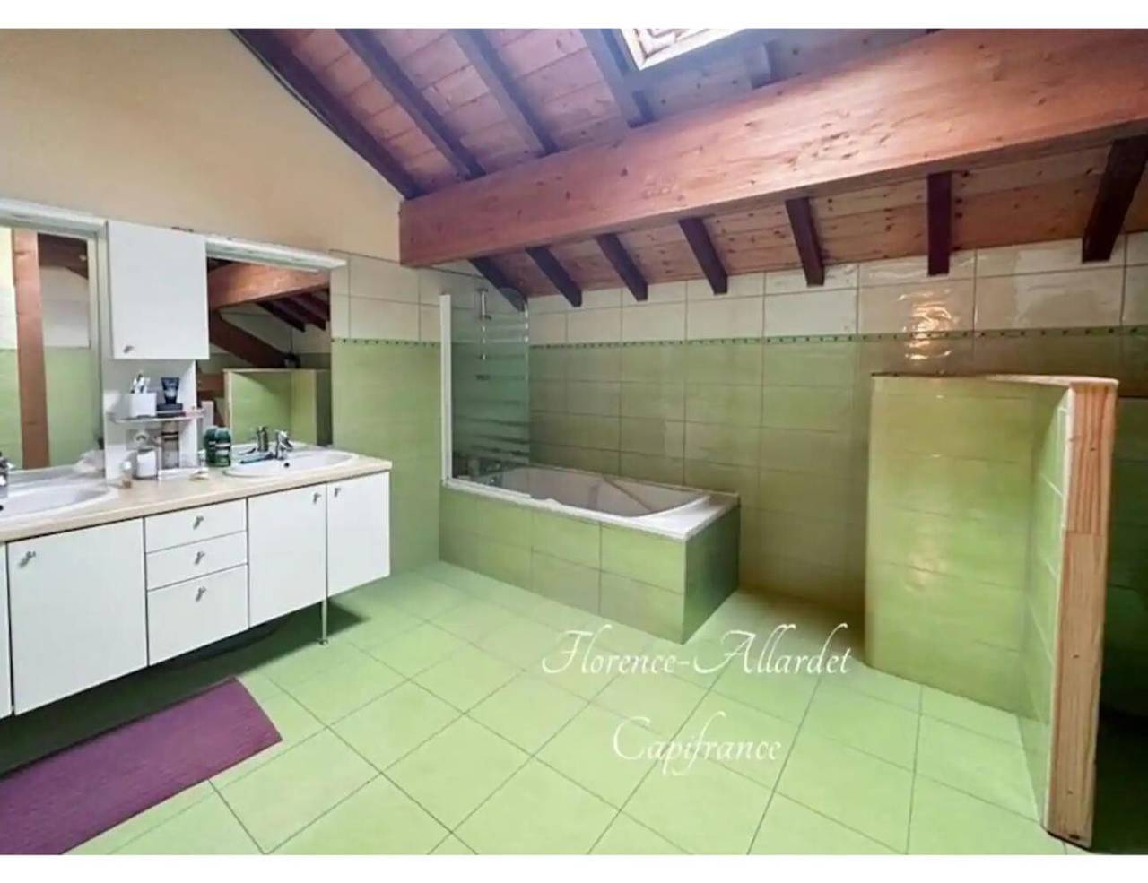 Cottage 'Villa De St Off' with Mountain View, Private Terrace and Wi-Fi in Saint-Offenge, Chambéry region