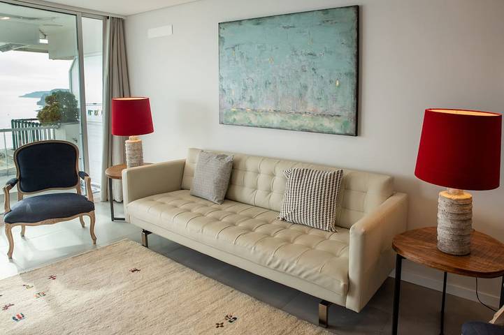 Appartement entier, Amour et mer - à part. moderne avec une vue panoramique à 180º sur l'océan Atlantique in Praia da Califórnia, Sesimbra