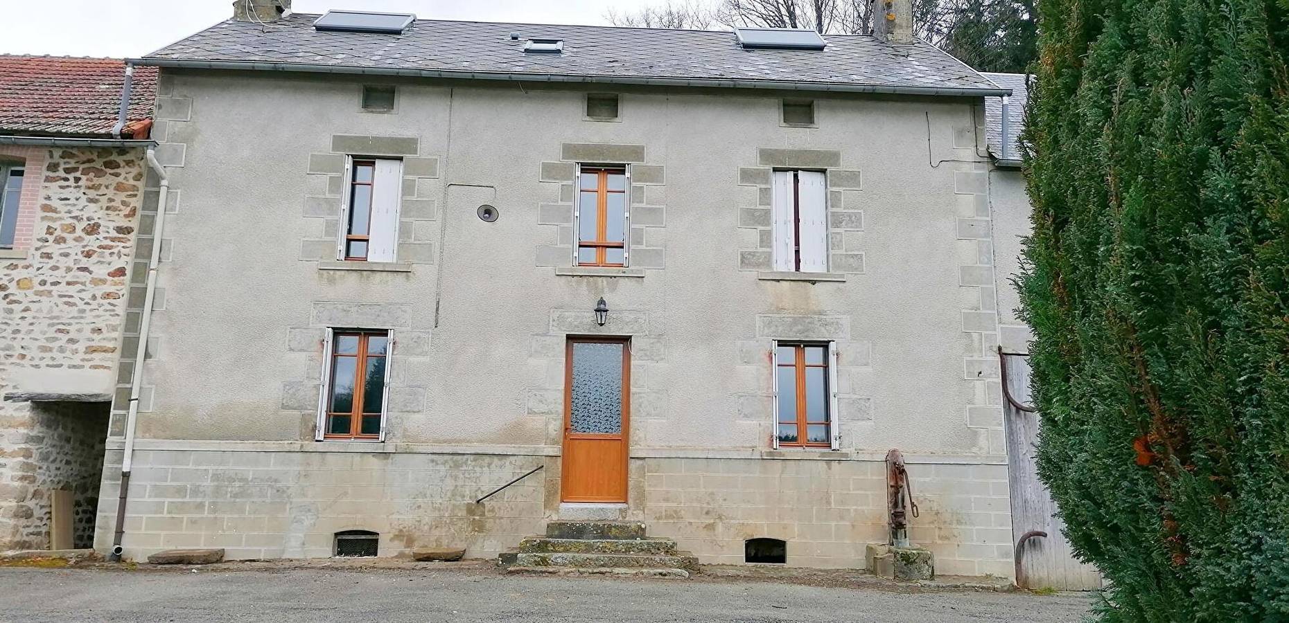 Gite 23G1493 in Saint-Victor-en-Marche, Région de Guéret
