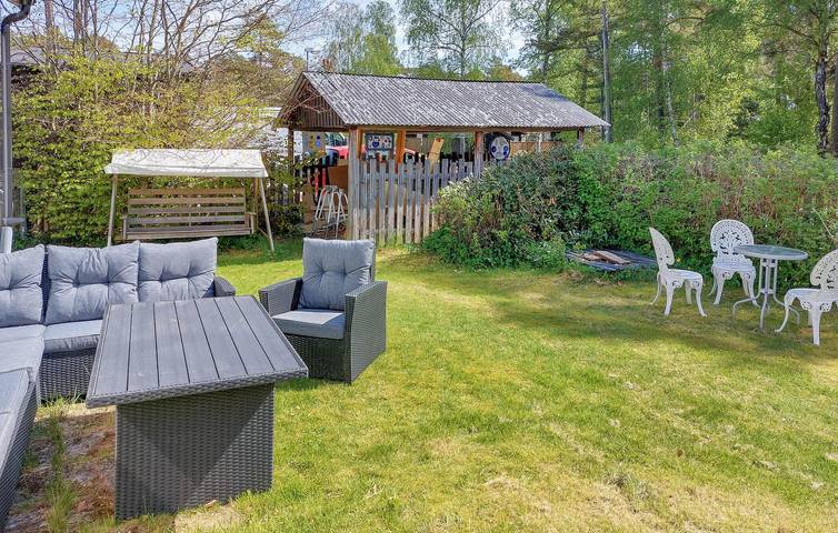 Ferienhaus für 8 Personen, mit Garten und Sauna sowie Terrasse und Ausblick, mit Haustier in Bastad - 3