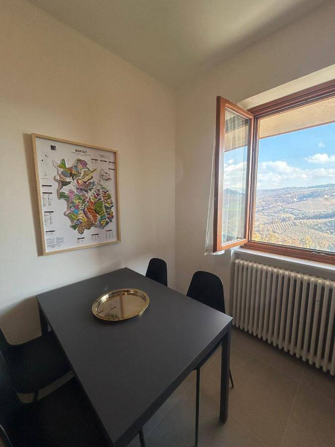 Gîte pour 4 personnes, avec balcon et vue à Serralunga d'Alba - 3
