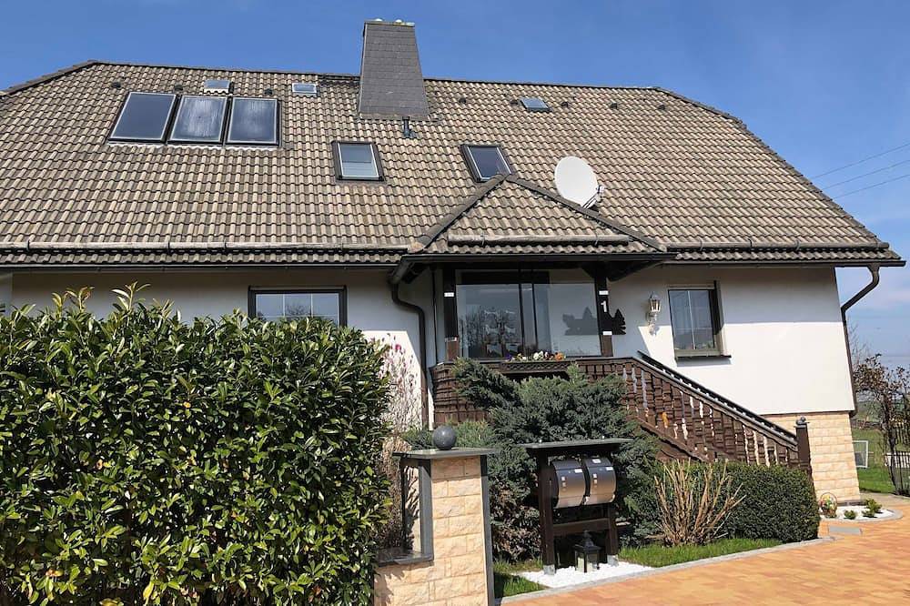 Ganze Wohnung, Ferienwohnung Fischer / Reif - Fewo Fischer / Reif in Saalfelder Höhe, Saalfeld/Saale