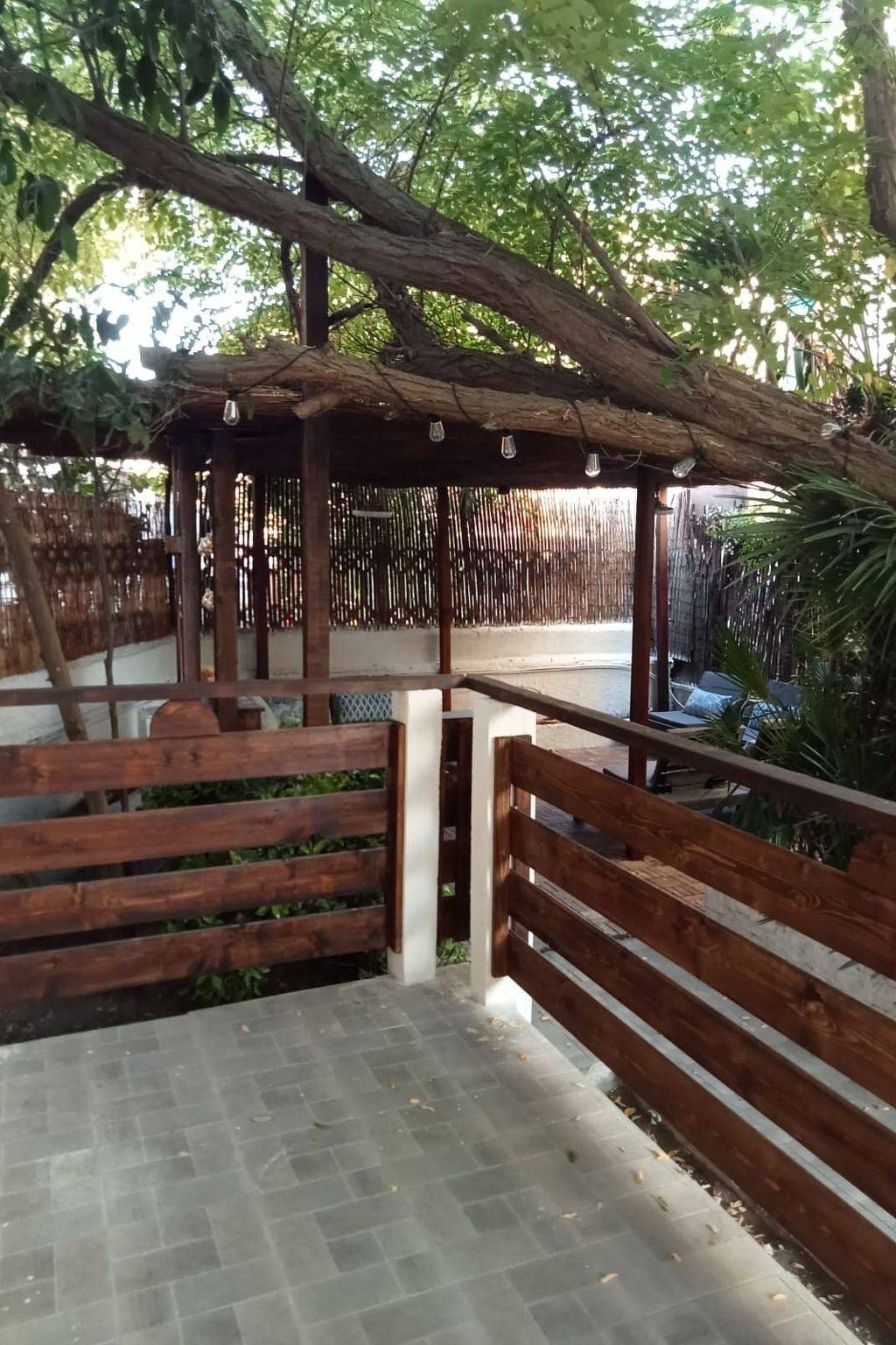 Entspannung am Meer in der Nähe von Neapel in Pozzuoli, Naples Province