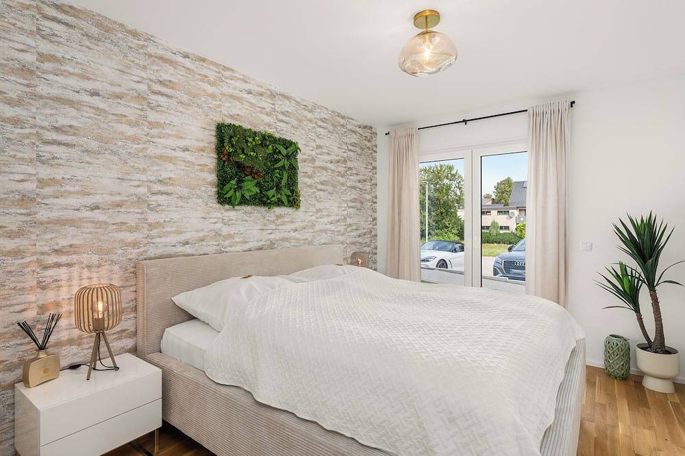 Apartamento entero, Fairmieten: Exklusive Suite I Terrasse I Parkplatz I Netflix in Heepen, Bielefeld