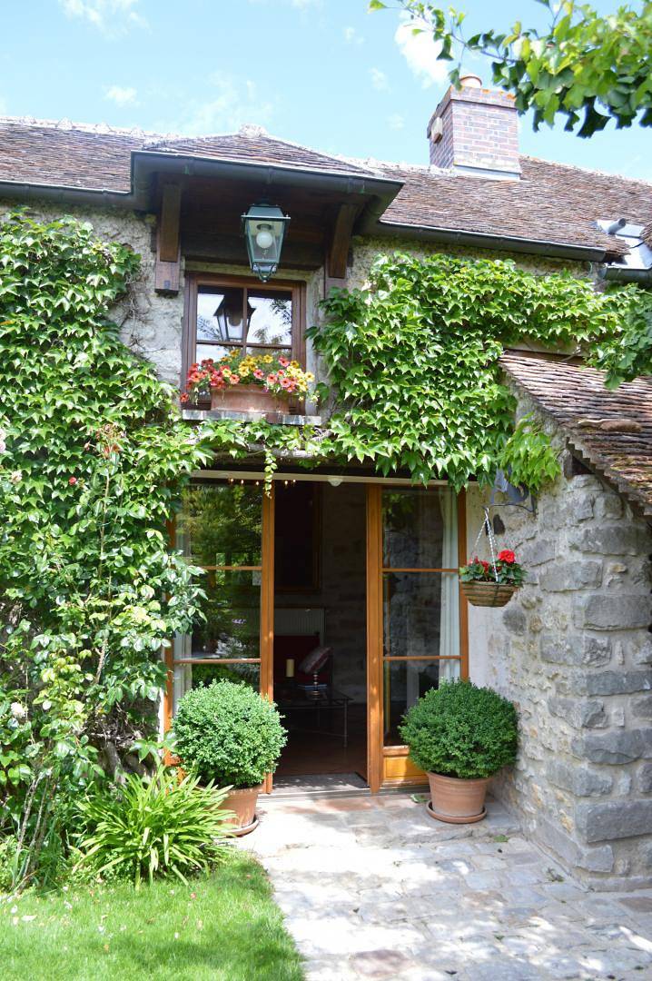 Acogedor B&B con jardín y cocina cerca de la playa in La Chapelle-la-Reine, Parc naturel régional du Gâtinais français
