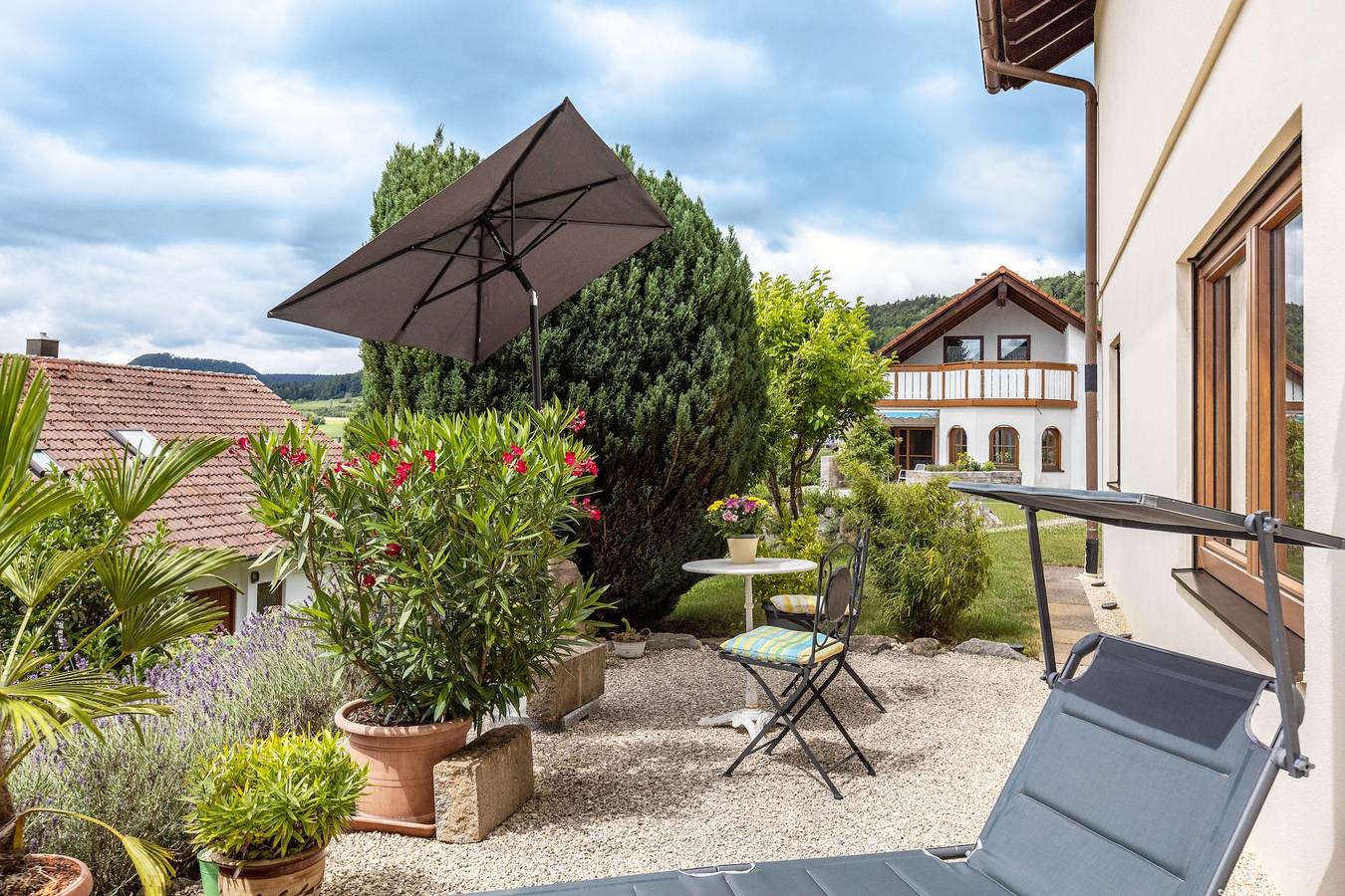 Ganze Wohnung, Apartment 'Rieth' mit Bergblick, privater Terrasse und Wlan in Dürbheim, Albsteig Etappe 15