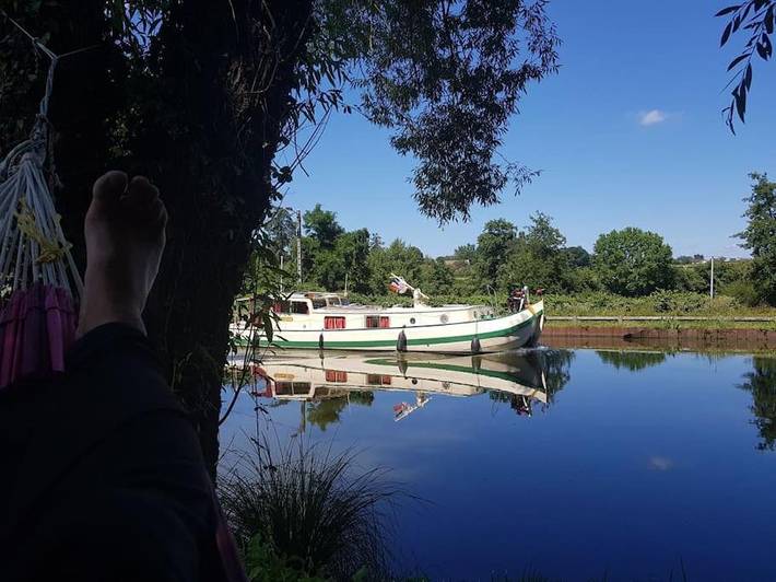 Gîte pour 6 personnes, avec terrasse ainsi que vue et jardin à Ciry-le-Noble