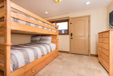 Vacation House for 16 Guests in San Diego, Southern California, Picture 3