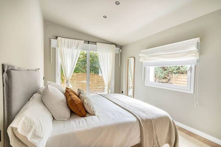 Villa Atardecer—15' from Barcelona / Bbq / Pool in Sant Cugat del Vallès, Barcelone l'intérieur des terres