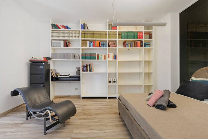 Entire apartment, Bright Central Apartment with Balcony and Wi-Fi in Lecce, Lecce Province