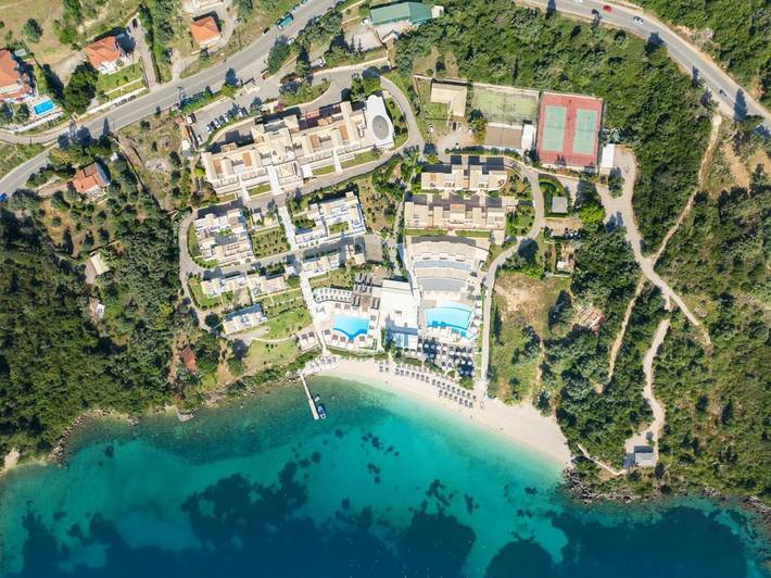 Resort per 3 persone, con sauna e panorama nonché piscina e giardino in Grecia