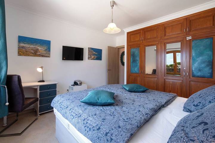 Luxury villa near beach (2 bedr., 2 bathr.) with nature-inspired private pool in Puerto del Carmen, Tías