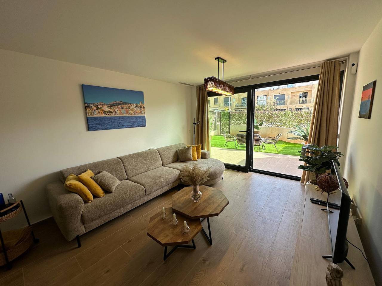 Apartamento entero, Gran duplex con jardín en playa del Torres in Villajoyosa, Costa Blanca