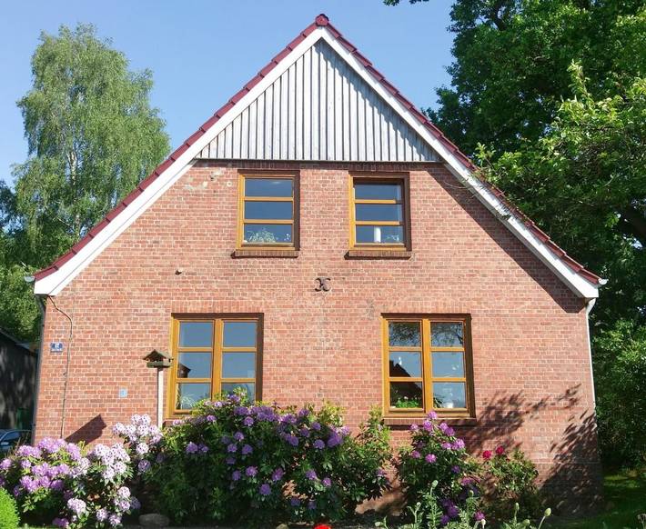 Ferienwohnung für 2 Personen, mit Balkon und Terrasse sowie Garten und Ausblick in Naturpark Aukrug
