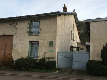 Gîte pour 10 personnes, avec jardin, animaux acceptés dans Meurthe-et-Moselle