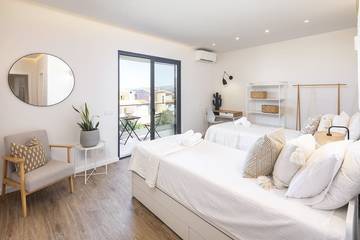 Villa for 10 People in Ferragudo, Faro District, Photo 2