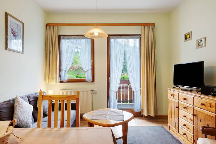 Ganze Wohnung, Ferienwohnung '3 Kapelle' mit Bergblick, Gemeinschaftsterrasse und Wi-Fi in Todtnauberg (Todtnau), Todtnau