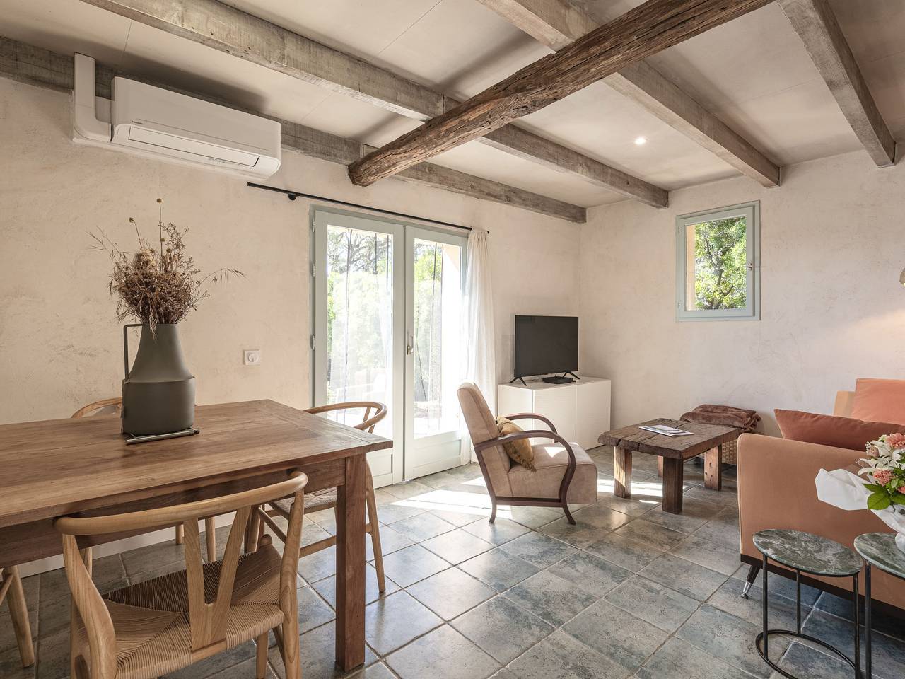 Casa Murato in San-Giuliano, Corte und Umgebung