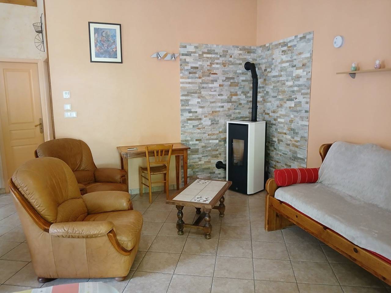 Gîte du Pressoir au bord du ruisseau in Cerdon (Ain), Nantua