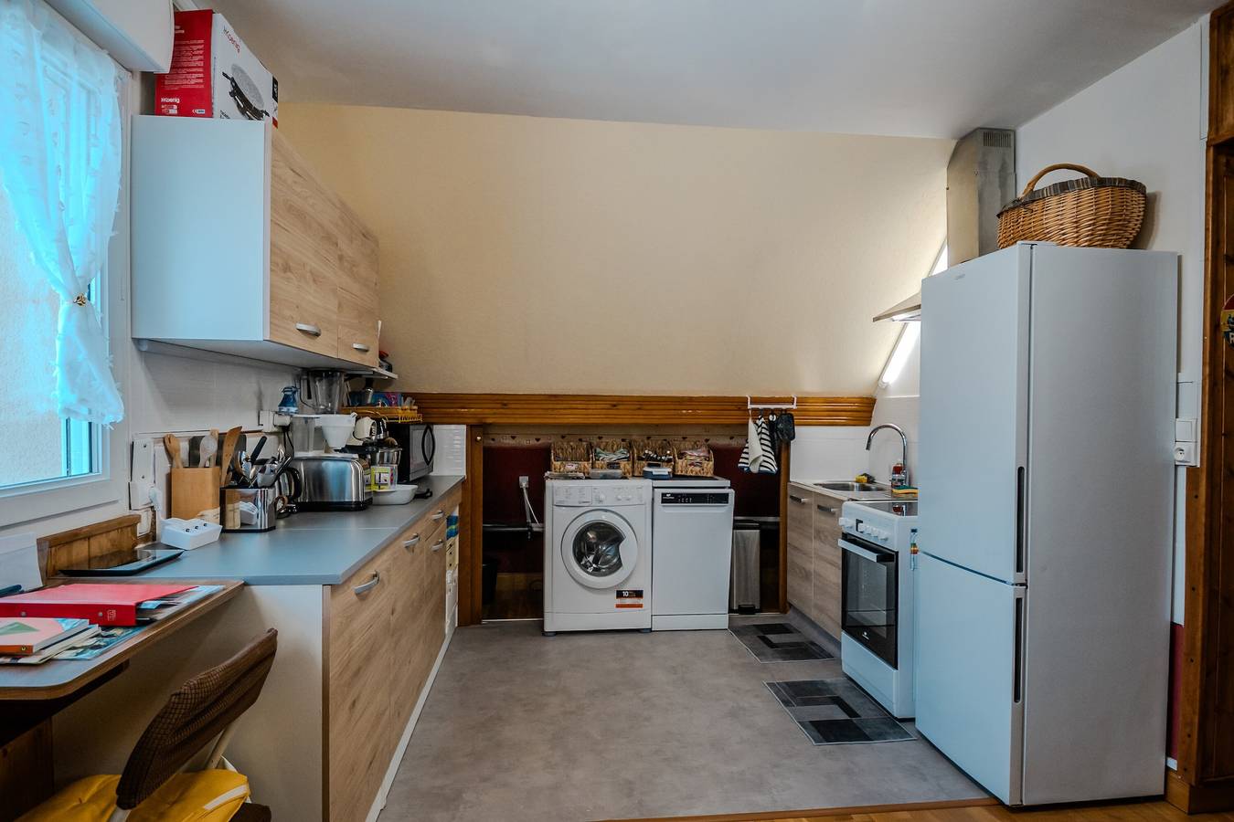 Apartamento entero, Apartamento 'Courseulles Como En Casa' con Terraza Privada y Wi-Fi in Courseulles-sur-Mer, Región de Caen