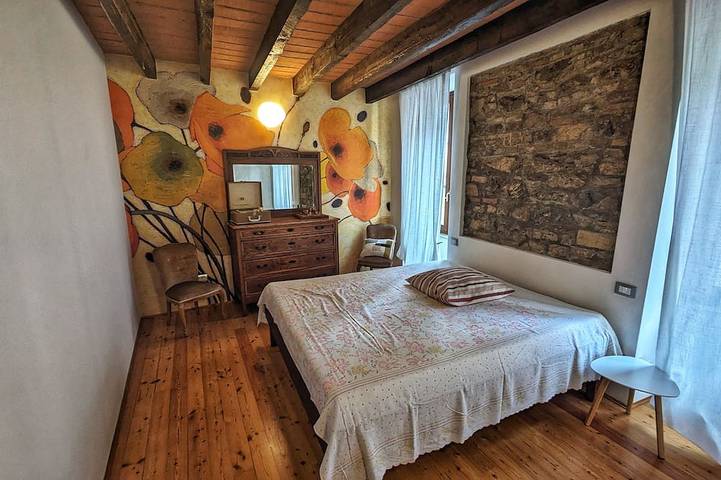 Ganze Wohnung, Panoramic apartment with lake view-It017187C2Baenbv39 in Maderno, Toscolano-Maderno
