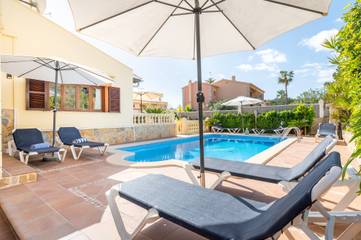 Finca in Pedruscada, Capdepera für 10 