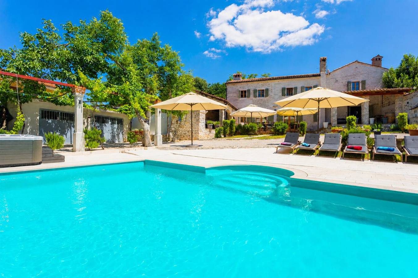 Villa für 8 Personen mit Terrasse in Žminj, Zentralistrien