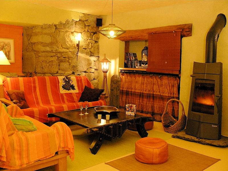 Ecologîte en montagne Ailleurs est ici : sports d'hiver / d'été in Dienne, Parc naturel régional des Volcans d'Auvergne